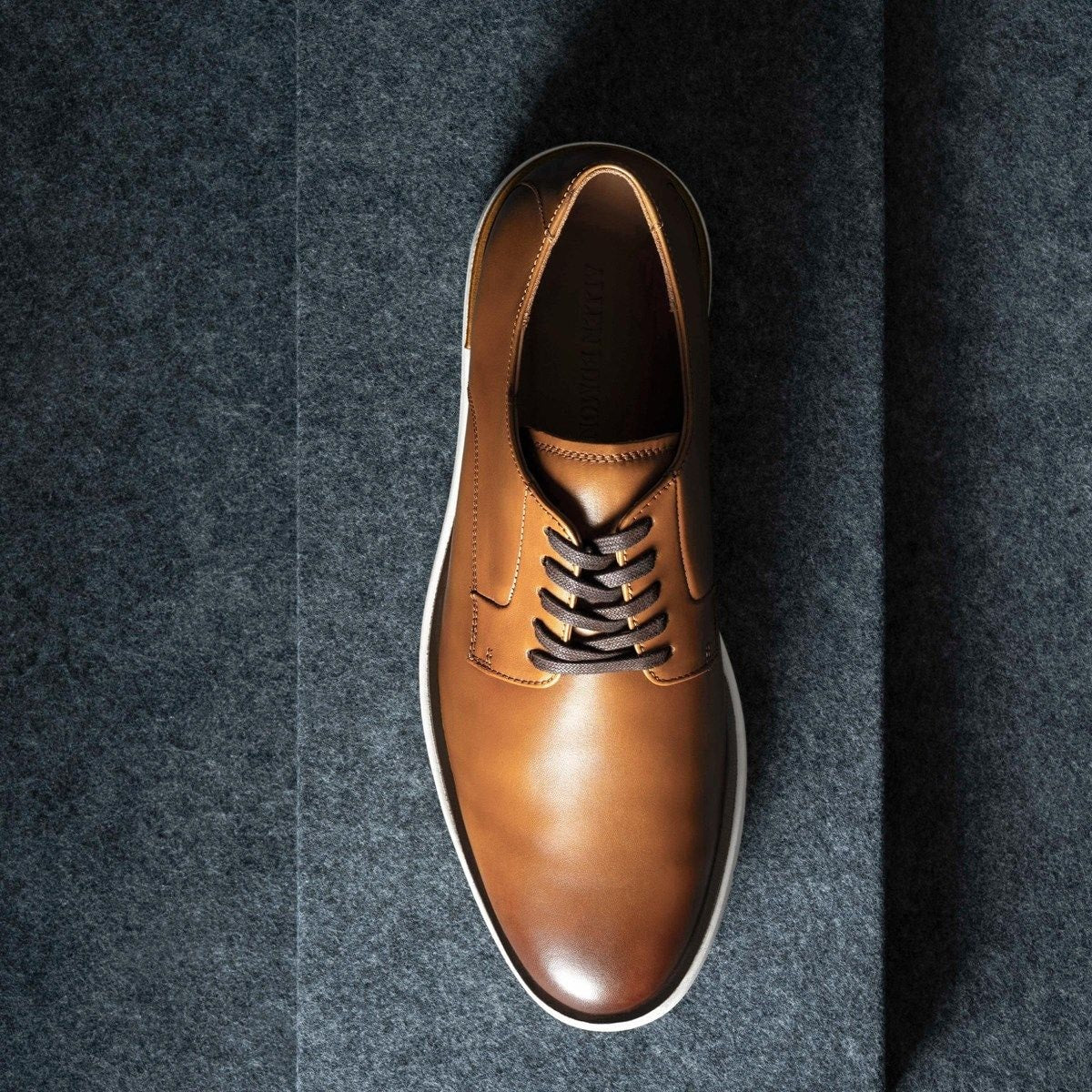 Carson Lace-up Hybrid Derby - Walnut Leather