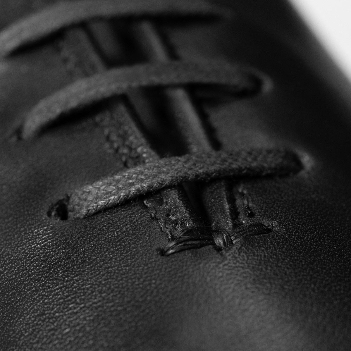 Morrison Reserve Whole-cut Oxford Dress Shoe - Black Leather